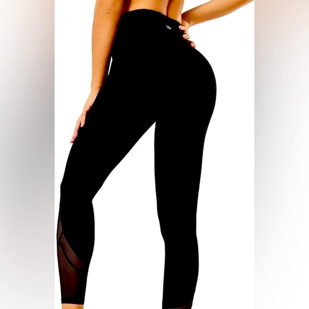 Yvette Black athletic leggings (M,L)